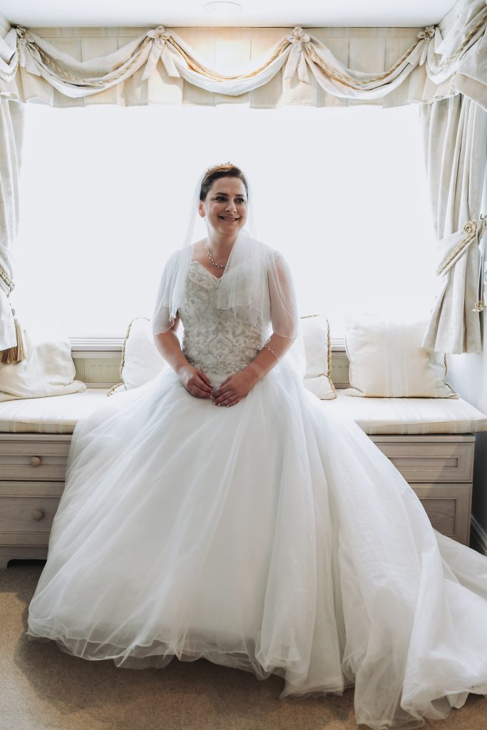 bridal portrait Hempstead House wedding