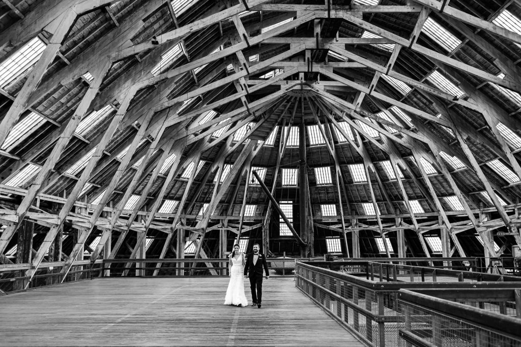 bride and groom portraits