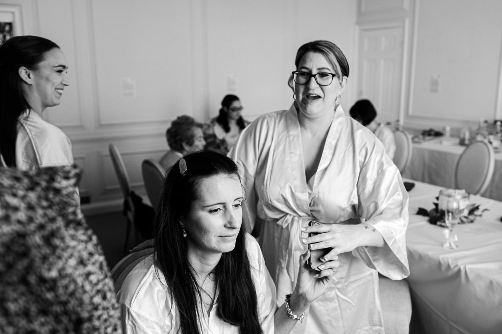 bridal prep at chatham dockyard wedding